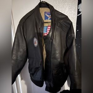 “Airborne” Brown 100% Genuine Leather 
100% authentic vintage